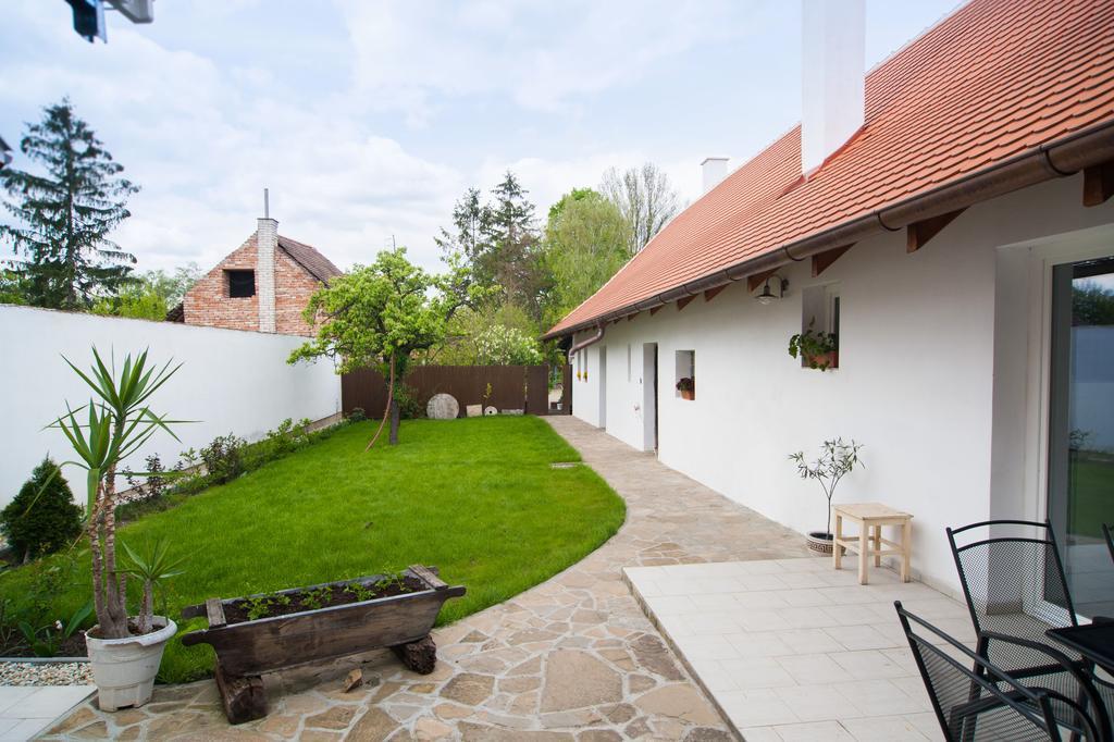 Slovacka Chalupa Strážnice エクステリア 写真